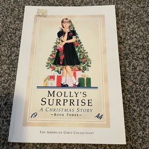 Vintage American Girl Book Molly’s Surprise
